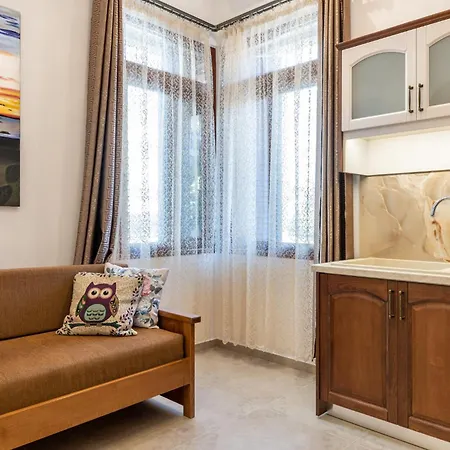 The Owl House Near Chania Centre Apartment *